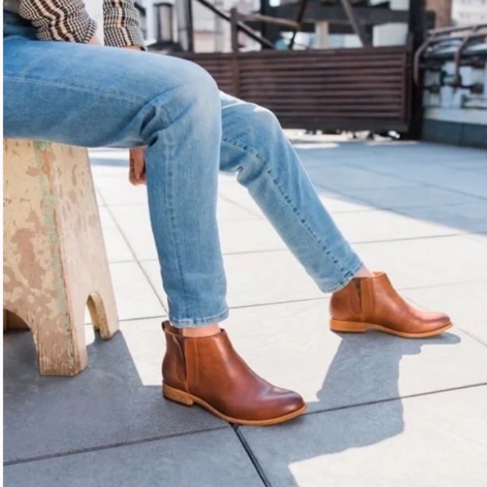 🍄 Kork-Ease Velma Brown Leather Bootie - Picture 1 of 16
